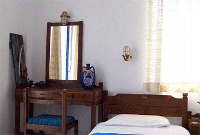 Helios Hotel Agia Marina  Habitación foto